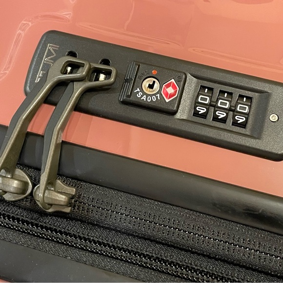 Tumi Blush Hardshell Luggage - Picture 10 of 16